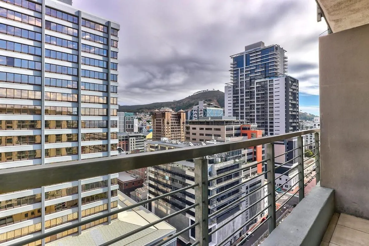 City Apartment, Close To V&A - Views, Wifi+Parking Cape Town 0*,  South Africa